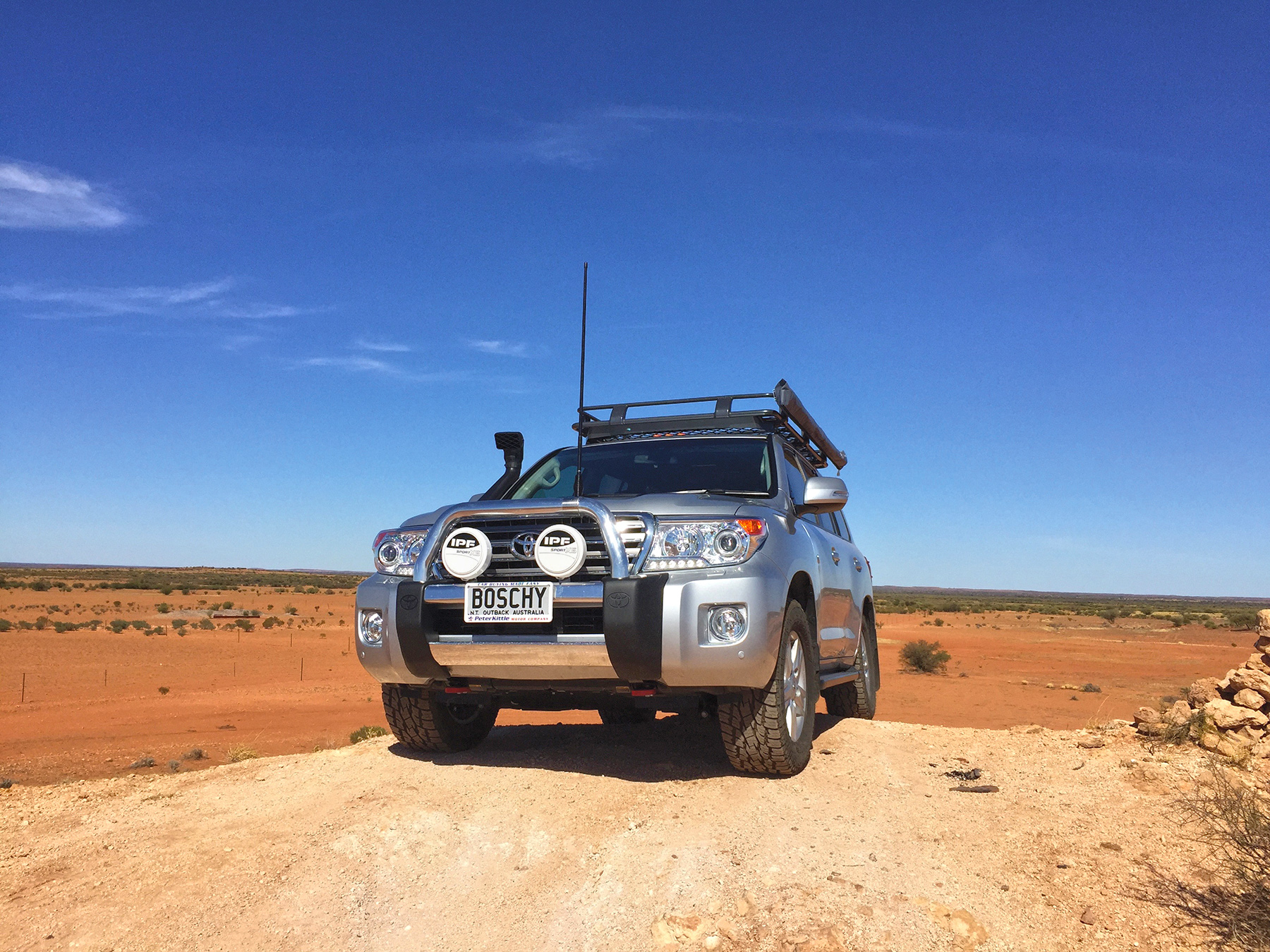 Private-Uluru-4WD-Safari_OTS-outback-vehicle